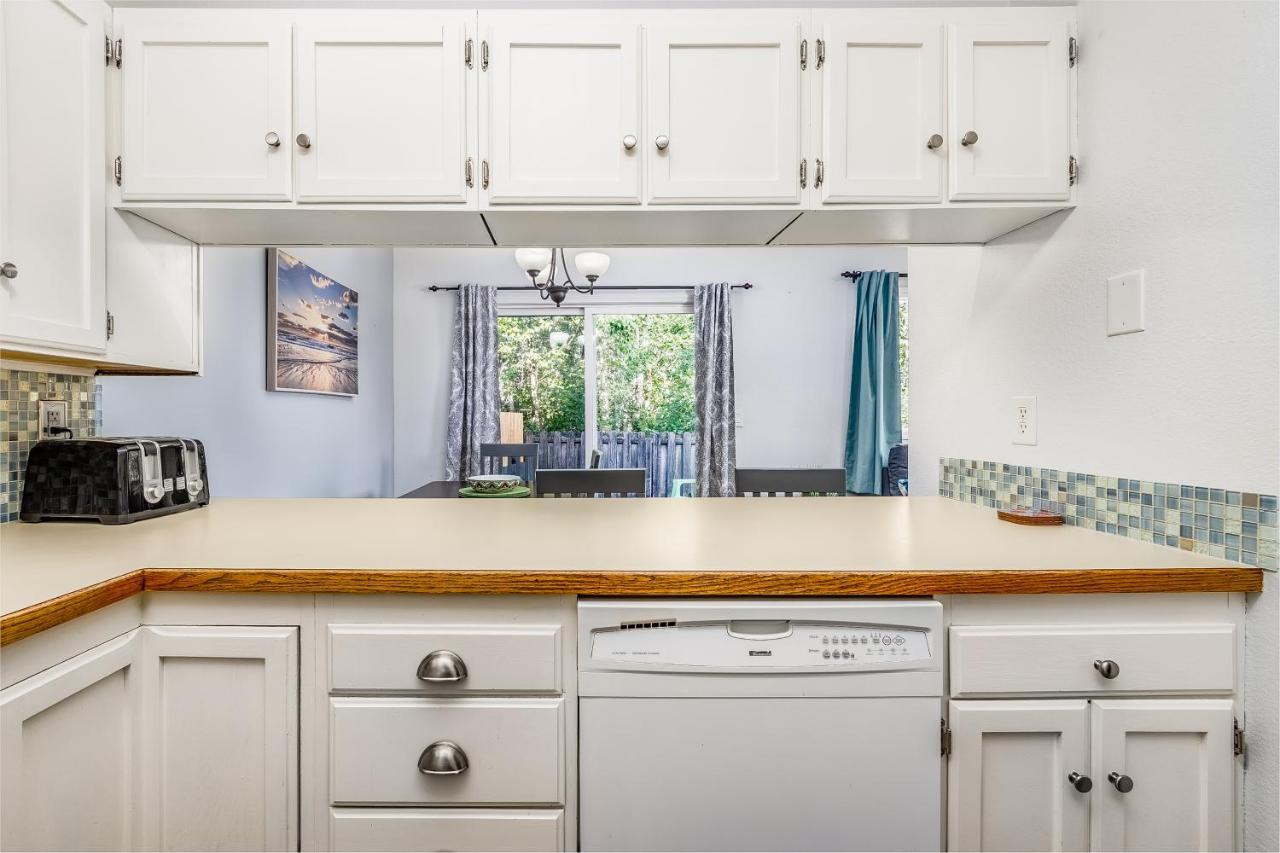 Villa Carriage House At Ashley Anchorage Esterno foto